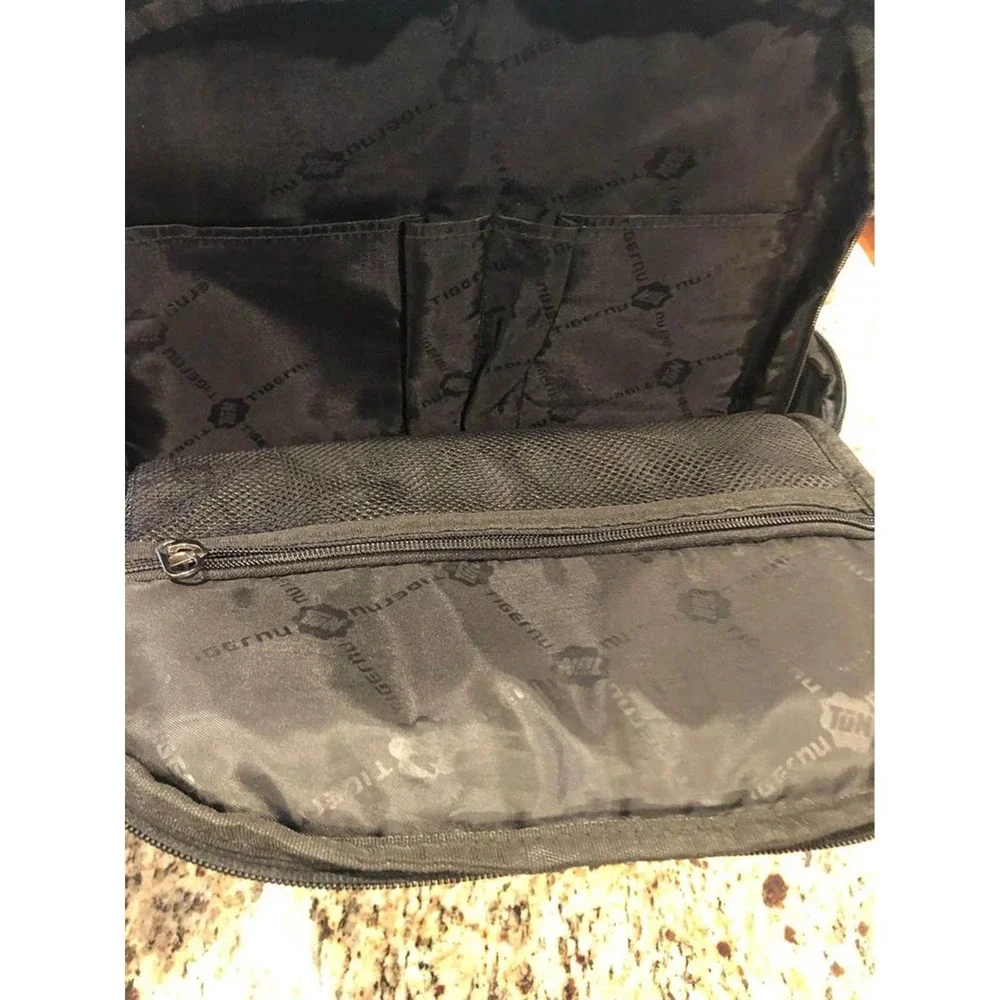 Tigernu Breathable Travel Backpack,Gray, Multiple pockets, Earphone slot